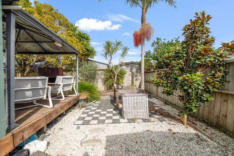 Photo of property in 117 Florence Avenue, Orewa, 0931