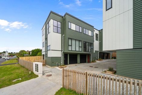 Photo of property in 5/125 Universal Drive, Henderson, Auckland, 0610