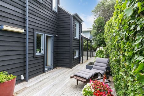 Photo of property in 34b Lucknow Terrace, Khandallah, Wellington, 6035