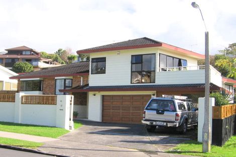 Photo of property in 41 William Bayes Place, Red Beach, 0932