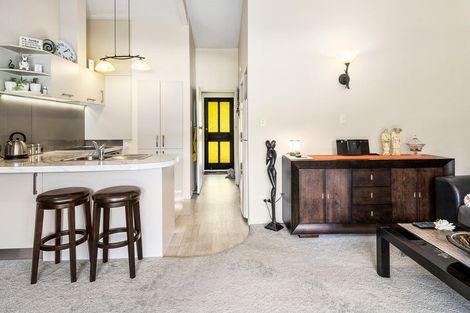 Photo of property in 4t Rutland Street, Picton, 7220