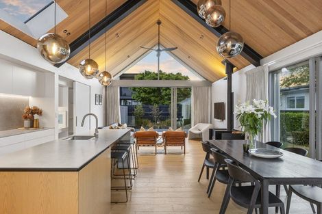 Photo of property in 3 Ngahere Street, Fendalton, Christchurch, 8041