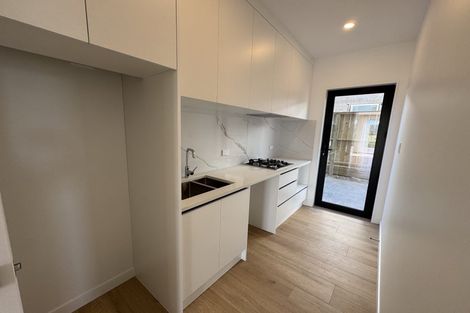 Photo of property in 32 Ridgehill Rise, Flat Bush, 2019