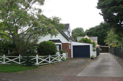 Photo of property in 14 Motuora Road, Manly, Whangaparaoa, 0930