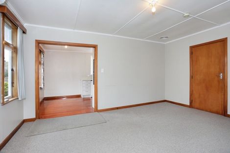 Photo of property in 36 Bruce Street, Hunterville, 4730