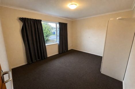 Photo of property in 21 Mako Mako Road, Levin, 5510