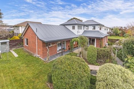 Photo of property in 10 Godfrey Place, Ilam, Christchurch, 8041