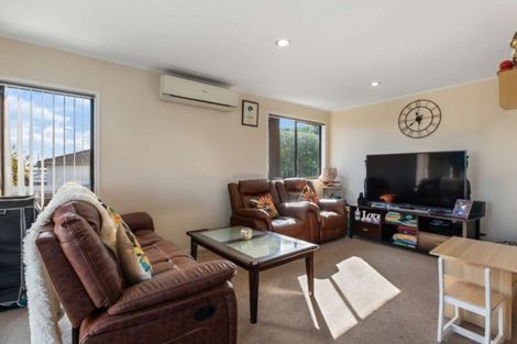 Photo of property in 3/43 Taitimu Drive, Weymouth, Auckland, 2103