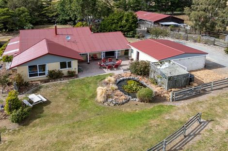 Photo of property in 104 Middle Road, Saint Andrews, Timaru, 7972