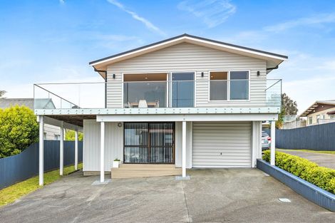 Photo of property in 17 Rawhiti Place, Snells Beach, 0920
