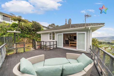 Photo of property in 79 Miromiro Road, Normandale, Lower Hutt, 5010