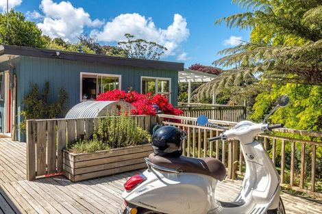 Photo of property in 61 Fairview Crescent, Omiha, Waiheke Island, 1081