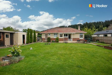 Photo of property in 25 Mountfort Street, Outram, 9019