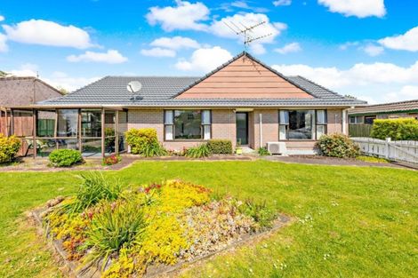 Photo of property in 1/42 Park Estate Road, Rosehill, Papakura, 2113