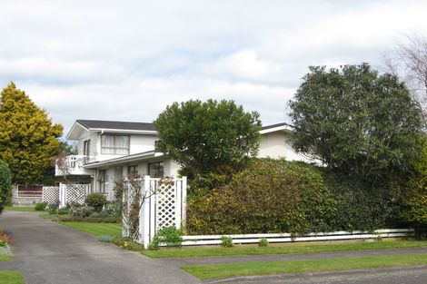 Photo of property in 4 Hawea Street, Merrilands, New Plymouth, 4312