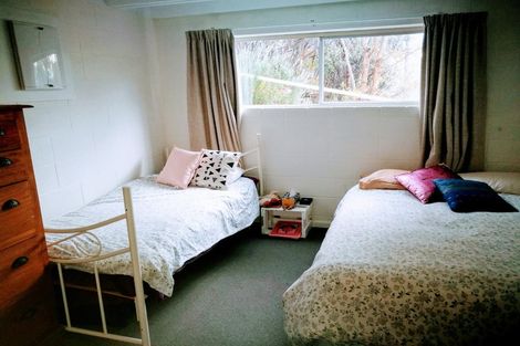 Photo of property in 1 Lovat Street, Havelock North, 4130