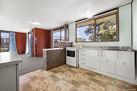 Photo of property in 141 Moire Road, West Harbour, Auckland, 0618