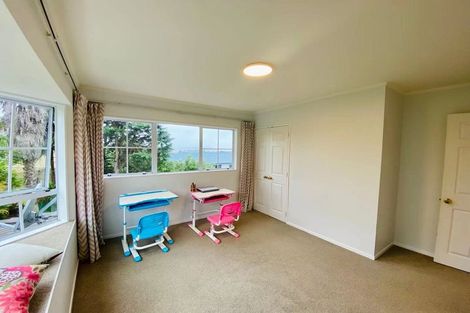 Photo of property in 1/133a Hobsonville Road, West Harbour, Auckland, 0618