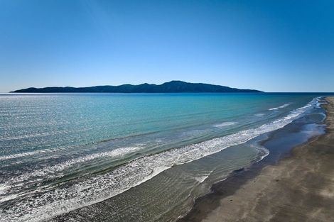 Photo of property in 3 The Palms, Raumati Beach, Paraparaumu, 5032