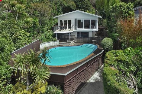 Photo of property in 4 Seaview Road, Paremata, Porirua, 5024