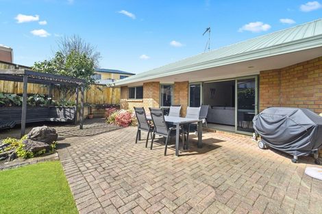 Photo of property in 10 Guernsey Place, Grandview Heights, Hamilton, 3200
