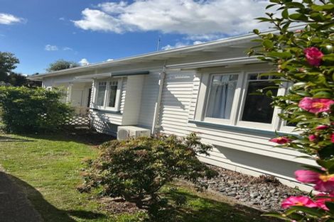 Photo of property in 12 Holyrood Terrace, Waipukurau, 4200