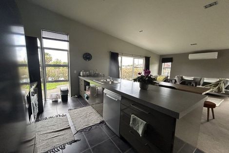 Photo of property in 2 Millennium Heights, Flagstaff, Hamilton, 3210