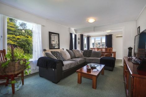 Photo of property in 5 Kiriwai Road, Paremata, Porirua, 5024