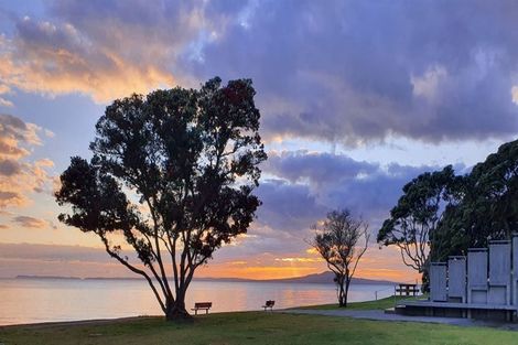 Photo of property in 88 Saddleback Rise, Murrays Bay, Auckland, 0630