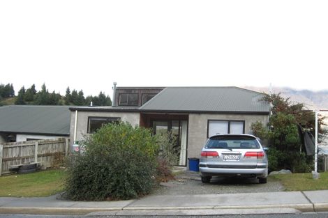 Photo of property in 6a Dart Place, Fernhill, Queenstown, 9300