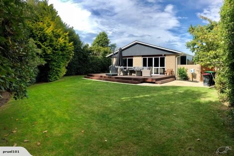 Photo of property in 6 Canberra Place, Redwood, Christchurch, 8051