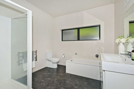 Photo of property in 5a Waimahanga Road, Onerahi, Whangarei, 0110