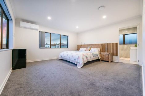 Photo of property in 5 Riwai Street, Flat Bush, Auckland, 2019