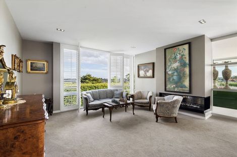 Photo of property in 17a Dodson Avenue, Milford, Auckland, 0620