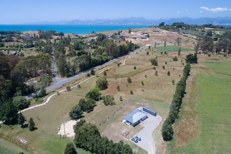 Photo of property in 11 Horton Road, Tasman, Upper Moutere, 7173