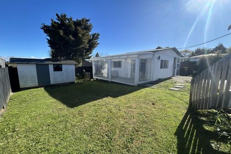Photo of property in 18 Webb Place, Forrest Hill, Auckland, 0620