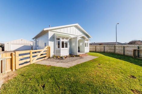 Photo of property in 73 James Line, Kelvin Grove, Palmerston North, 4414