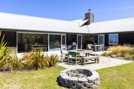 Photo of property in 146 Highland Drive, Acacia Bay, Taupo, 3385