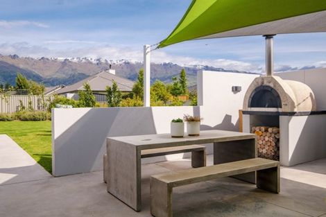 Photo of property in 15 De Bettencor Place, Mount Pisa, Cromwell, 9383