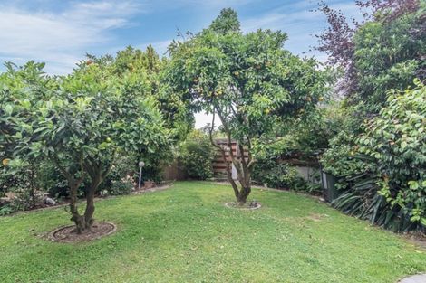 Photo of property in 75 Nimmo Avenue East, Waikanae, 5036