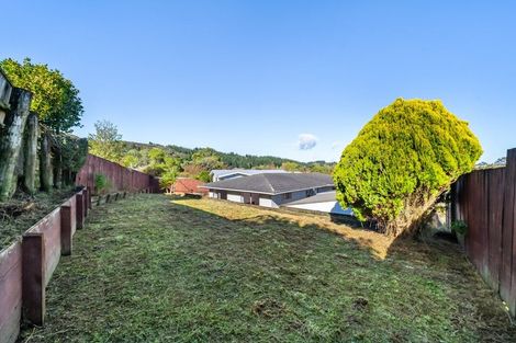 Photo of property in 20 Blueberry Grove, Timberlea, Upper Hutt, 5018