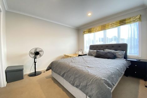 Photo of property in 22 Fernly Rise, Flat Bush, Auckland, 2019