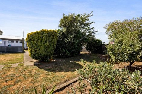 Photo of property in 14 Buchanan Place, Hawera, 4610