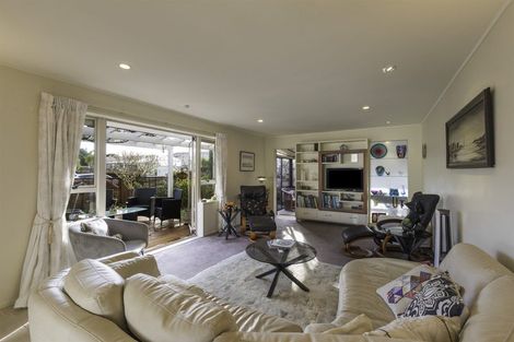 Photo of property in 7b Nukumea Common, Orewa, 0931