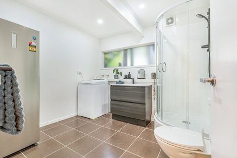 Photo of property in 59 Weatherly Road, Torbay, Auckland, 0630