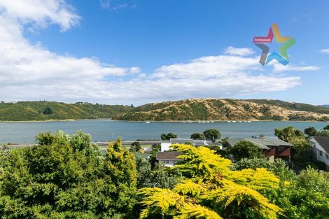 Photo of property in 8 Annan Grove, Papakowhai, Porirua, 5024