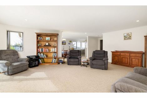 Photo of property in 25 Galloway Crescent, Pyes Pa, Tauranga, 3112