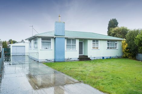 Photo of property in 14 Woburn Place, Takaro, Palmerston North, 4412
