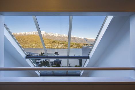 Photo of property in 11 Peregrine Place, Queenstown, 9300