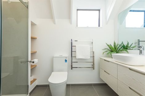 Photo of property in 21 Fovant Street, Russley, Christchurch, 8042